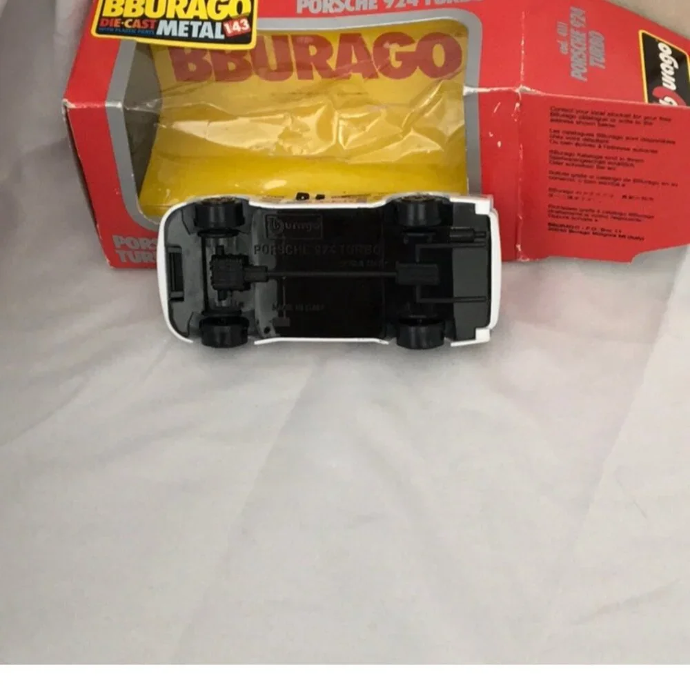 Bburago Porsche 924 Turbo 1:43 #94 ESSO Diecast With Box